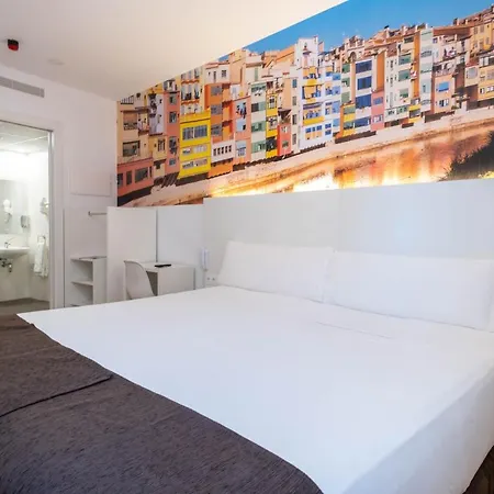 Bestprice Hotel Girona