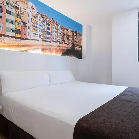 Bestprice Hotel *